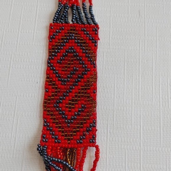 Beautiful 14 Strand Beaded Necklace Bib type Necklace - Picture 6 of 7